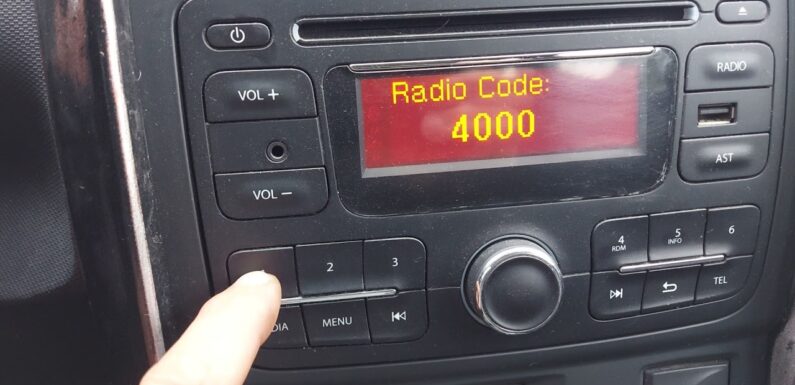 Dacia radio code calculator