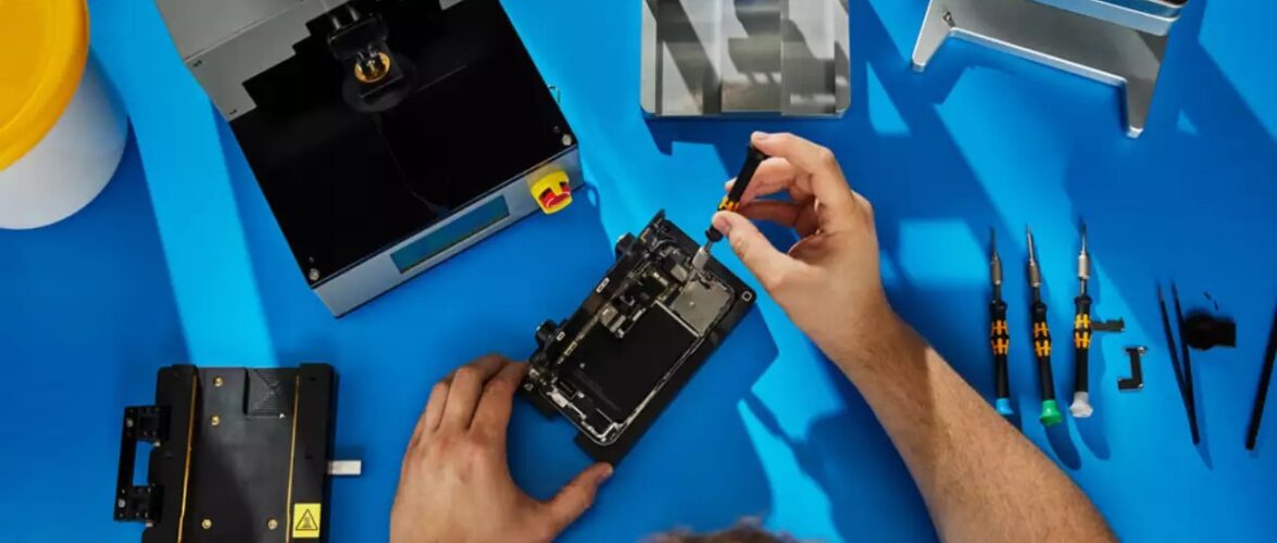 The Process of an iPhone Instant Repair in the Heart of Dortmund